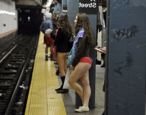 Hur att rida new york city tunnelbana. Kontrollera att du har rätt biljettpris.