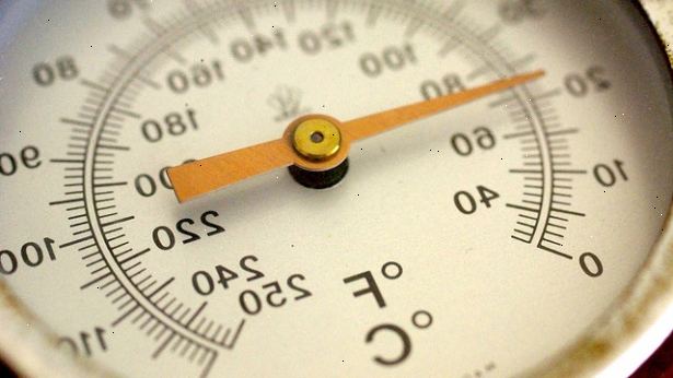 Hur konverterar mellan Fahrenheit och Celsius. Fahrenheit till Celsius.