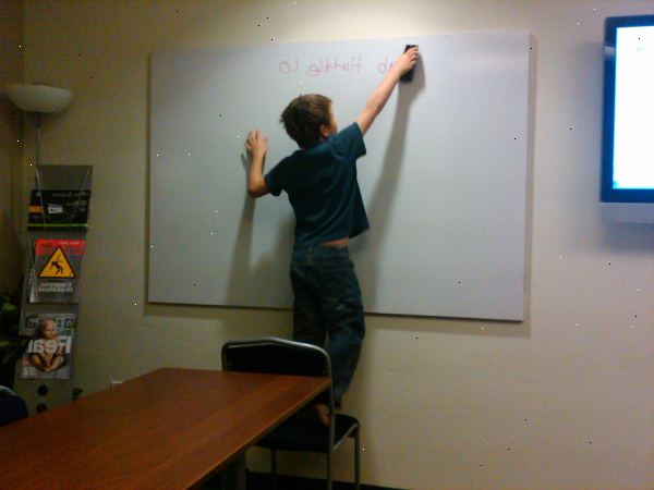 Hur att rengöra en whiteboard